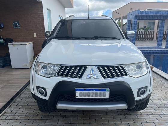 MITSUBISHI PAJERO DAKAR 3.2 HPE 4X4 7 LUGARES 16V TURBO INTERCOOLER DIESEL 4P AUTOMÁTICO